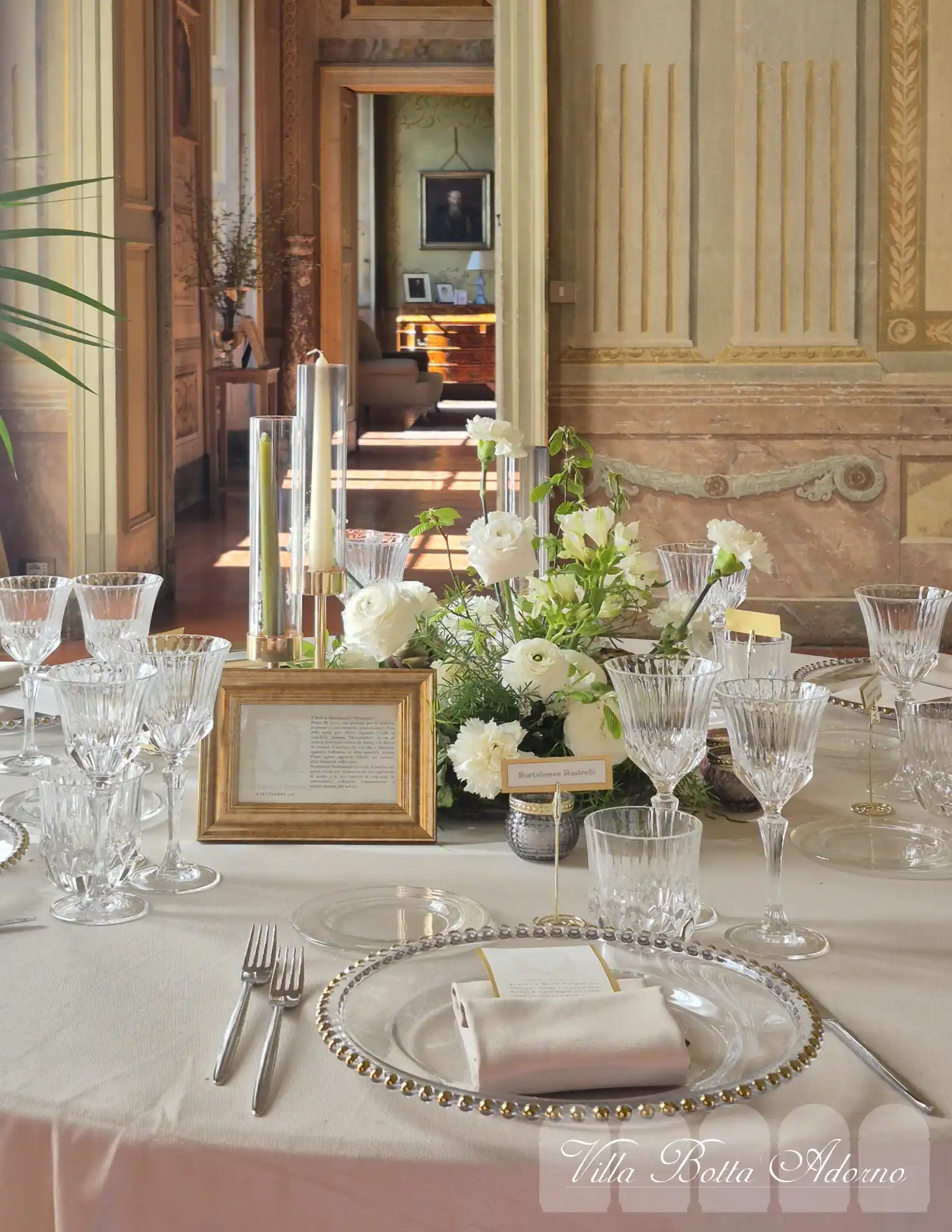 Sala dei banchetti dettagli di mise en place a Villa Botta Adorno
